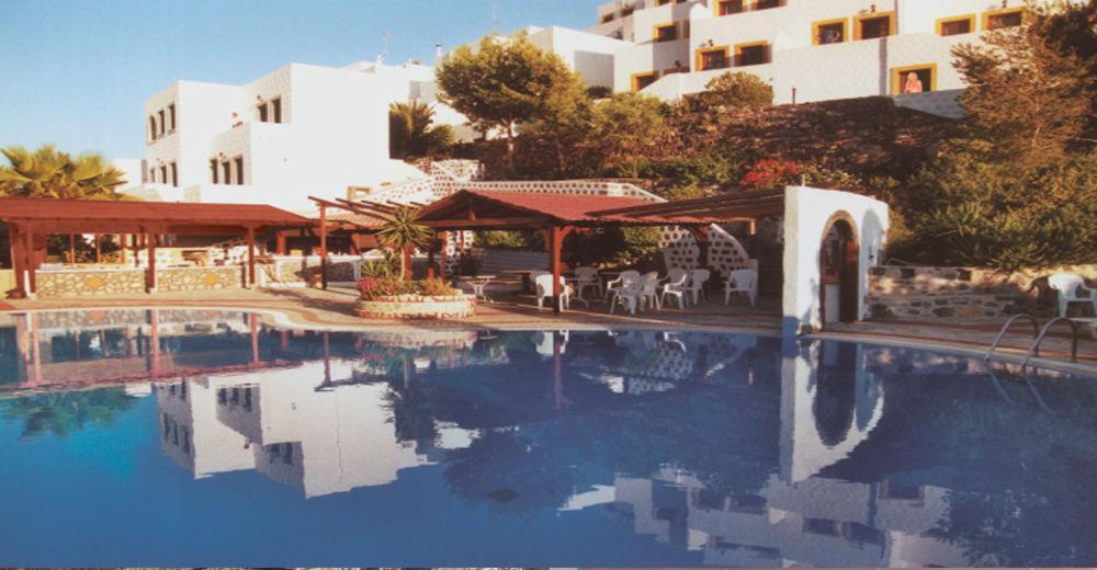 ホテル Anamar Patmos スカラ エクステリア 写真